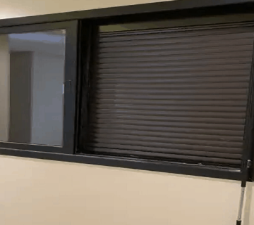 نوافذ شتر داخلية